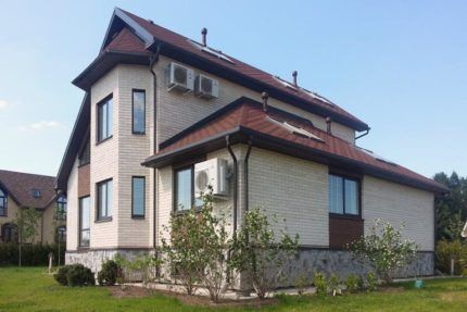 Отвод конденсата от наружного блока кондиционера: способы организации и лучшие технологические решения