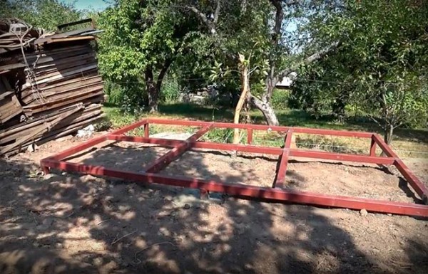 Как сделать сарай из профиля своими руками: пошаговая инструкция