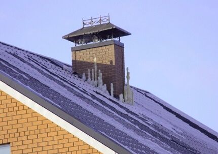 Можно ли выводить вентиляцию на чердак в частном доме? Лучшие варианты обустройства