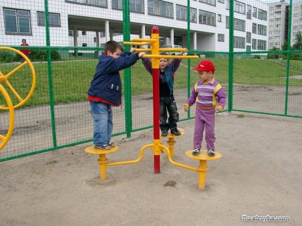 Строительство детской площадки