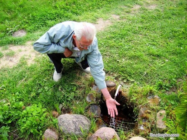 Родниковая и ключевая вода.