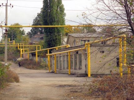 Можно ли закрыть газовую трубу сайдингом: правила и тонкости маскировки газопровода